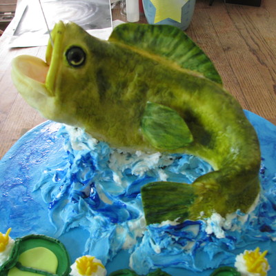 Bass Fishing Cake