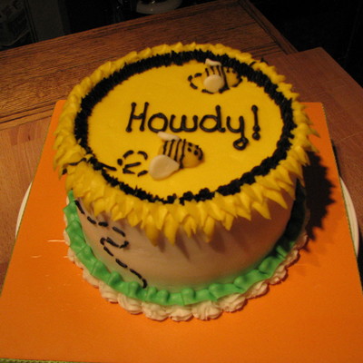 "howdy!" Sunflower Cake
