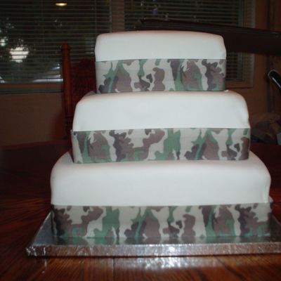 Camo Wedding Cake