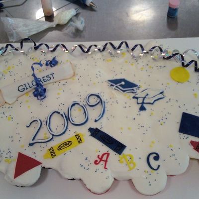 Preschool Graduation Cupcake Cake