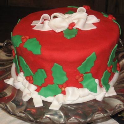 Christmas Holly Cake