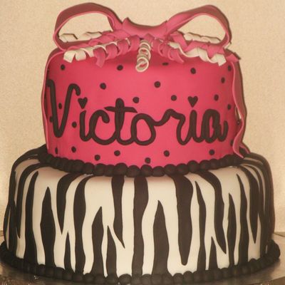 Zebra Stripes And Hot Pink Cake