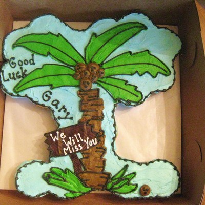 Palm Tree Cupcake Cake