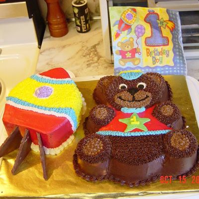 Teddy Bear W/ Rocket