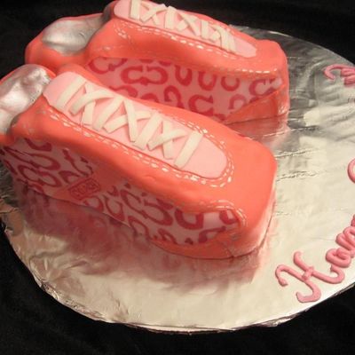 Shoe B Day Cake