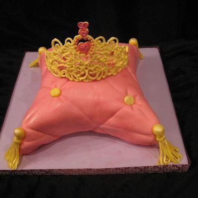 Pretty Princess Pillow Cake