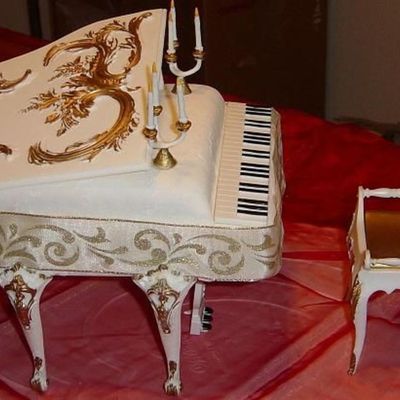 Piano Cake