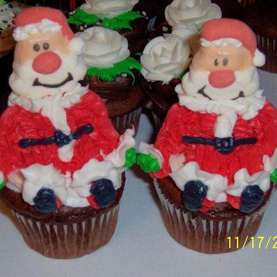 Santa Cupcakes