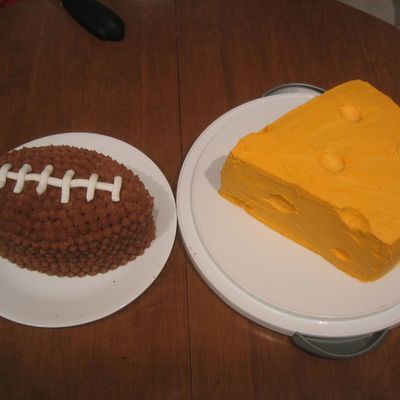 Green Bay Packers Cheese Head And Football