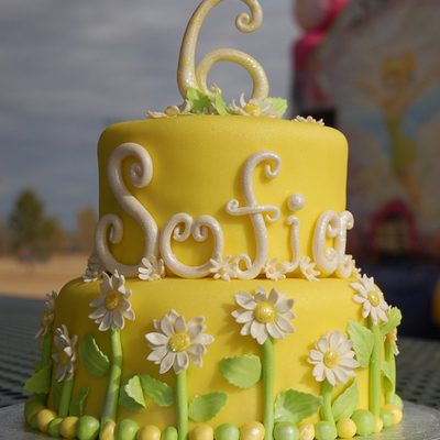 Daisy Yellow Birthday Cake