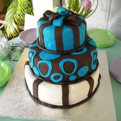 Blue & Brown Cake