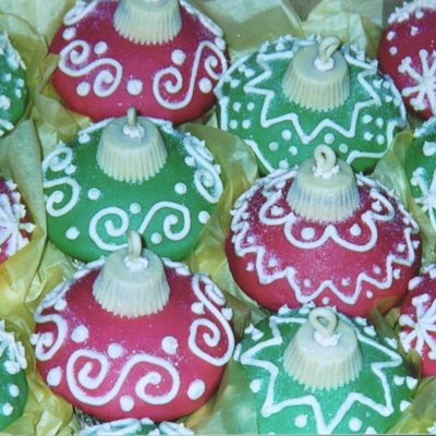 Ornament Cupcakes