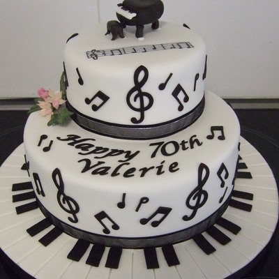 Music Note Cake