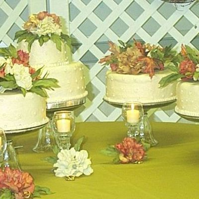 Fall Round Wedding Cake All Butter Cream With Silk Fall Flowers