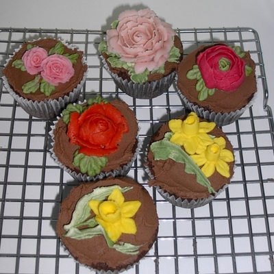 First Ever Buttercream Flowers