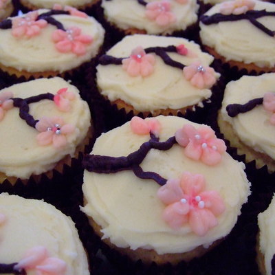 Buttercream Cherry Blossom Cupcakes