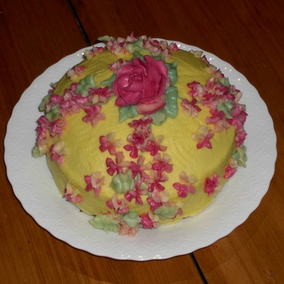 Buttercream Rose Cake