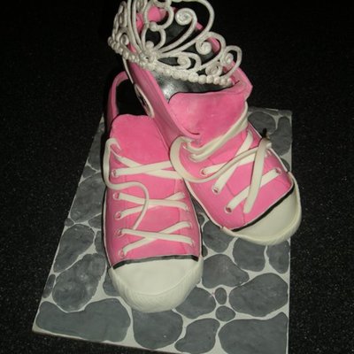 Pink Converse W/tiara