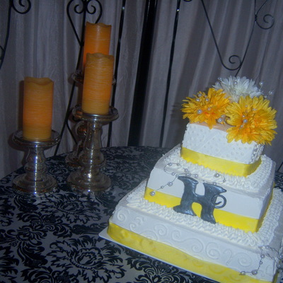 Square Cake For Yellow And Black Wedding