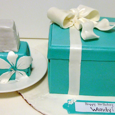 Tiffany Box And Mini Cake