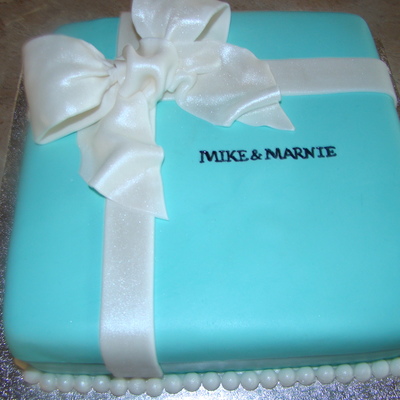 Tiffany Box Wedding Cake