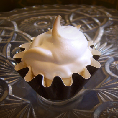 Lemon Meringue Cupcake