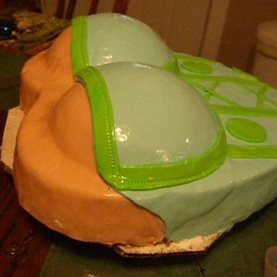 Bustier Cake