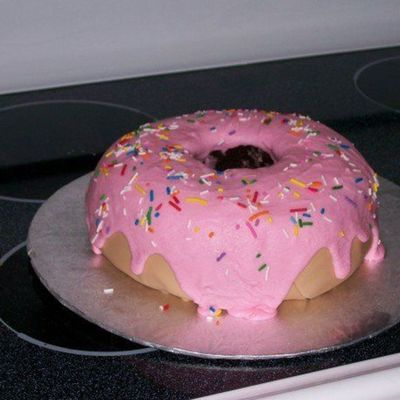Simpsons Donut Cake