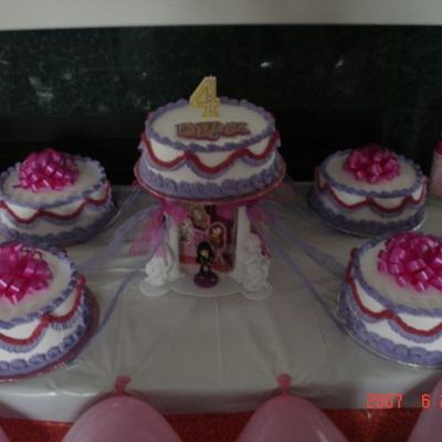 My Bebe Ya Tiene Cuatro Anitos