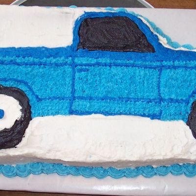 Pick Up Truck Cake