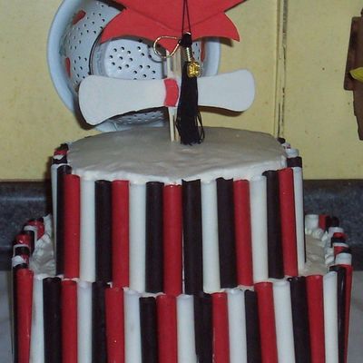 2 Layer Graduation Cake