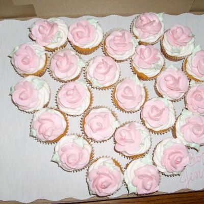 Heart Shaped Cupcakes With Roses