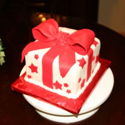 Sunflower_And_Gift_Cake_004.jpg