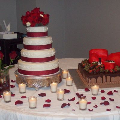 Ti's Wedding Cake & Boxer