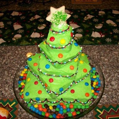Christmas Tree Cake