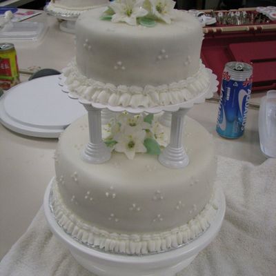The Famous Course Iii Cake Minus The Infamous Fondant Roses Lol
