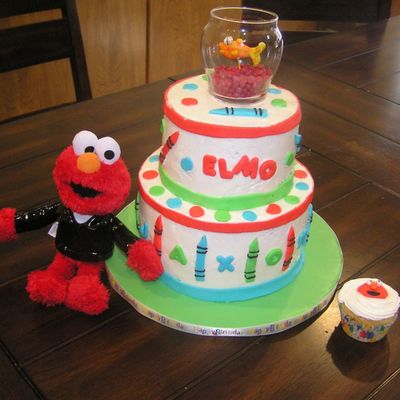 Elmo And Dorothy Cake