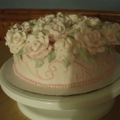 Shower Cake And Main Icing In Bc, Roses In Royal.