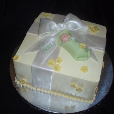 Baby Shower Package Cake