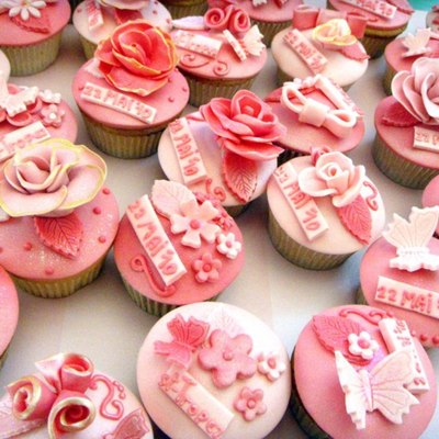 Pink & Sparkle Cupcakes