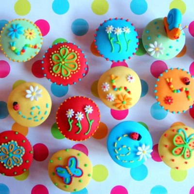 And Happy Cupcakes :-)