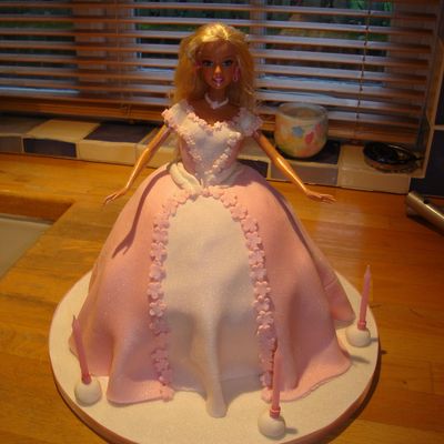 Barbie Cake