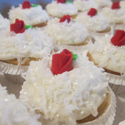 Snowy Coconut Cupcakes