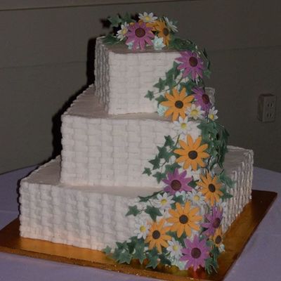 Summer Wildflower Wedding Cake