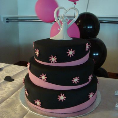 Bubblegum Pink Daisies