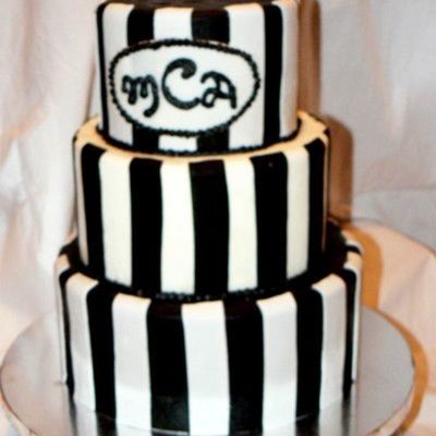 Black And White 3 Tier Cake