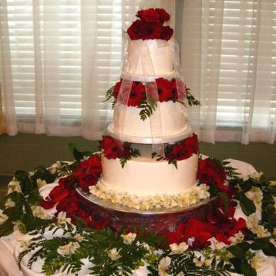 Roses And Gerber Daisy Wedding