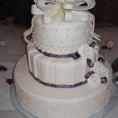 Love Wedding Cake