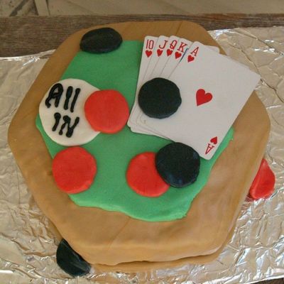 Poker Table Cake