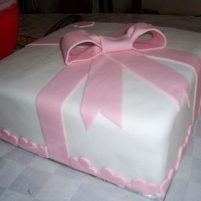 "gift" Cake
